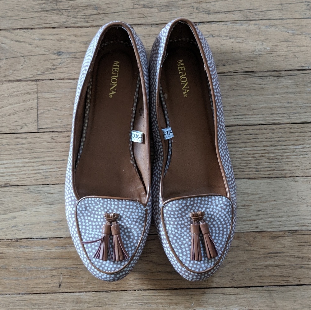 Polka Dot Tassel Loafers